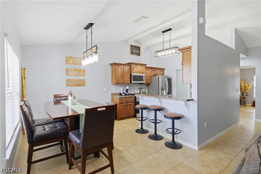 1413 NW 8th Place Cape Coral FL 33993