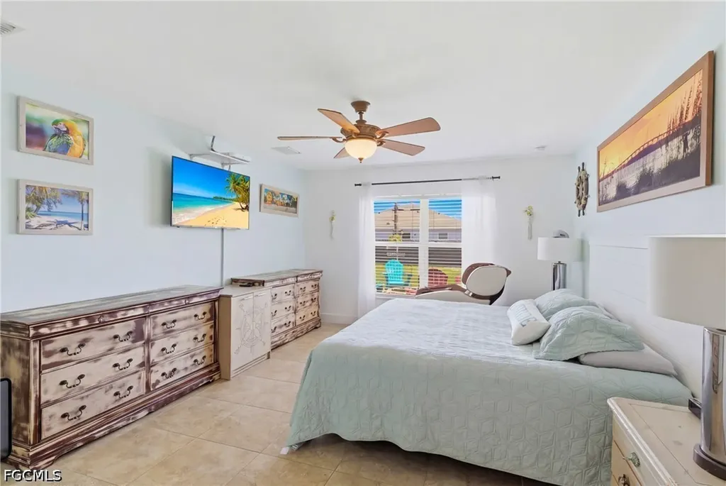 1413 NW 8th Place Cape Coral FL 33993