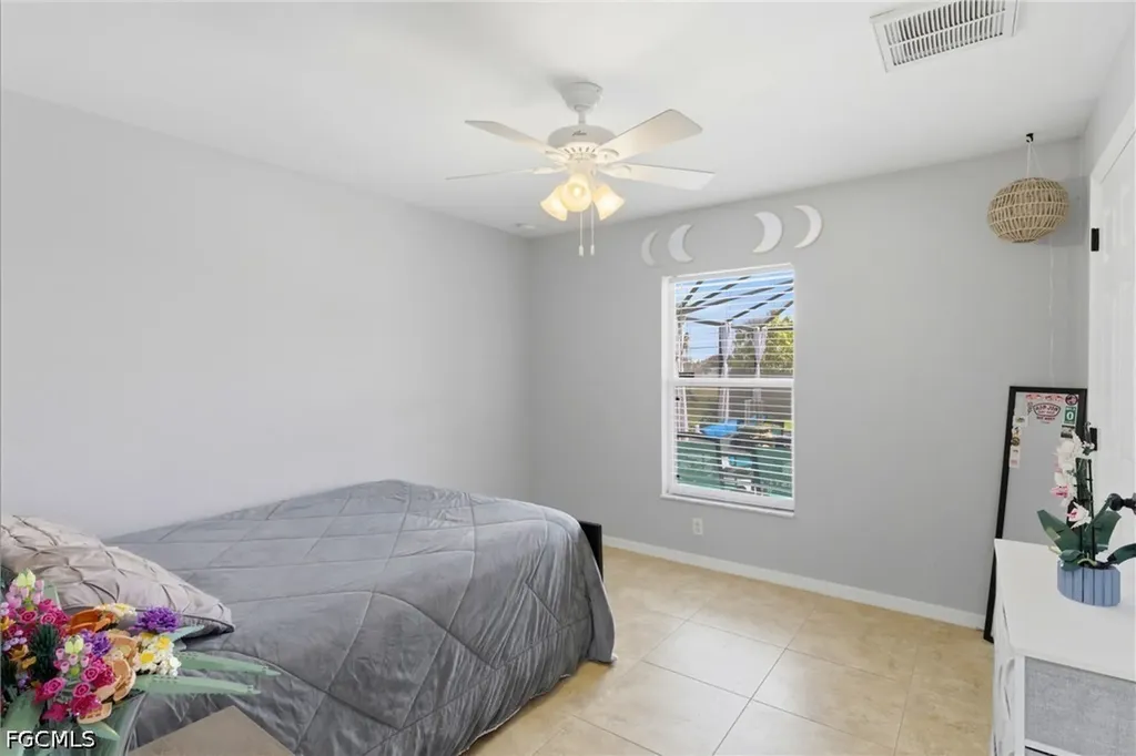 1413 NW 8th Place Cape Coral FL 33993