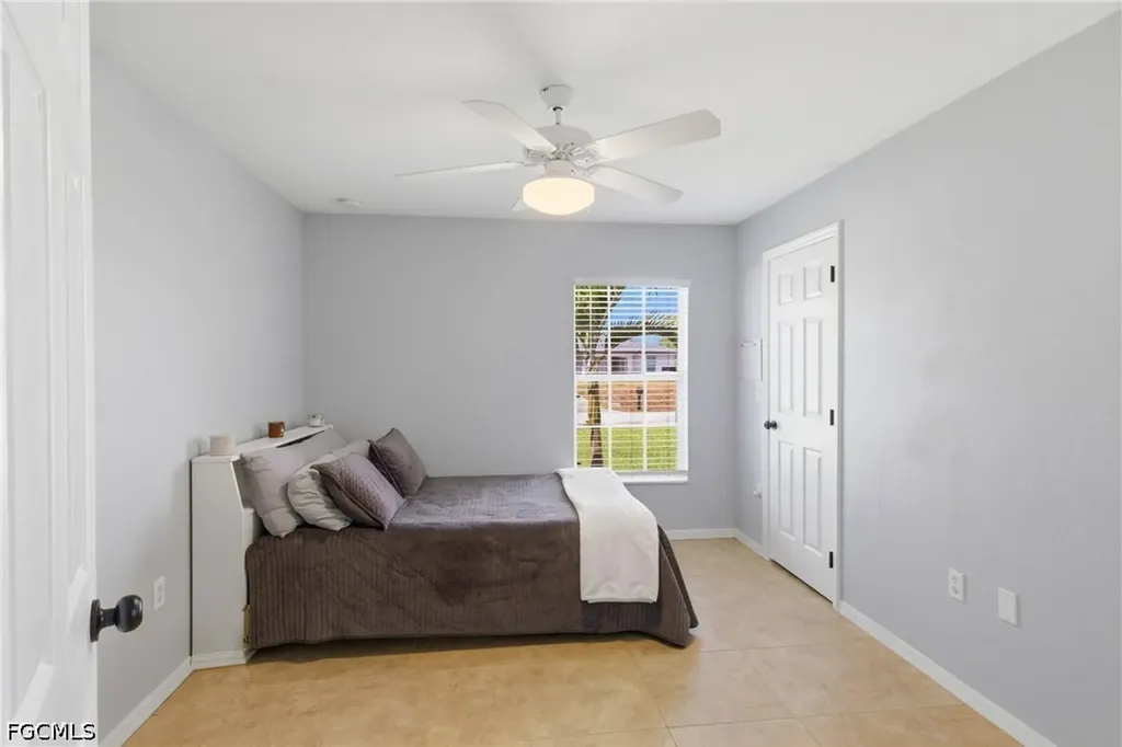 1413 NW 8th Place Cape Coral FL 33993