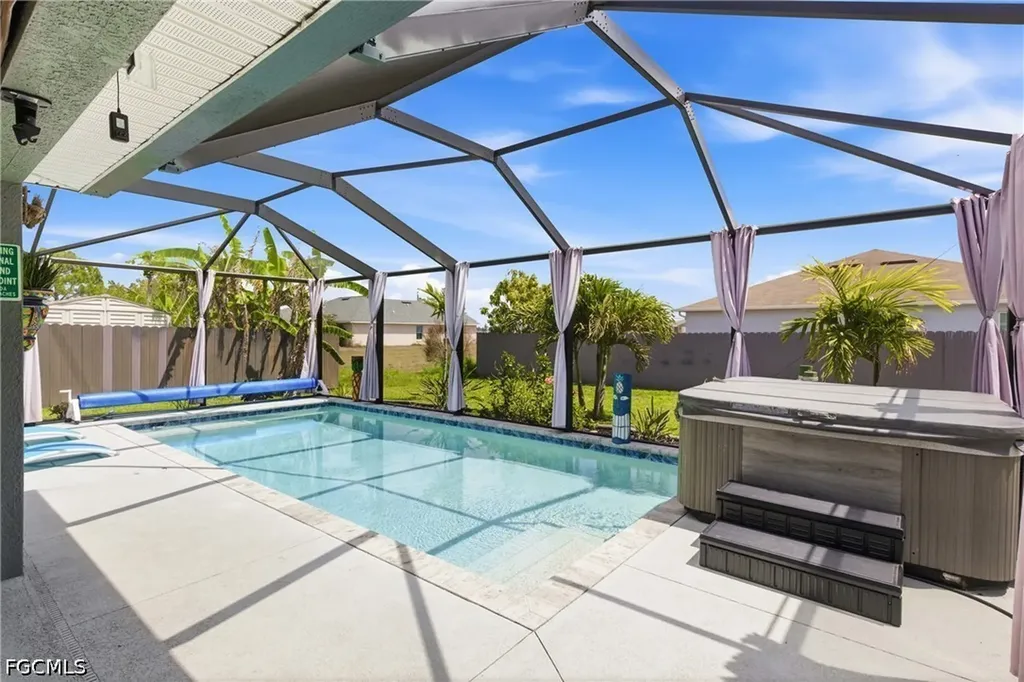 1413 NW 8th Place Cape Coral FL 33993