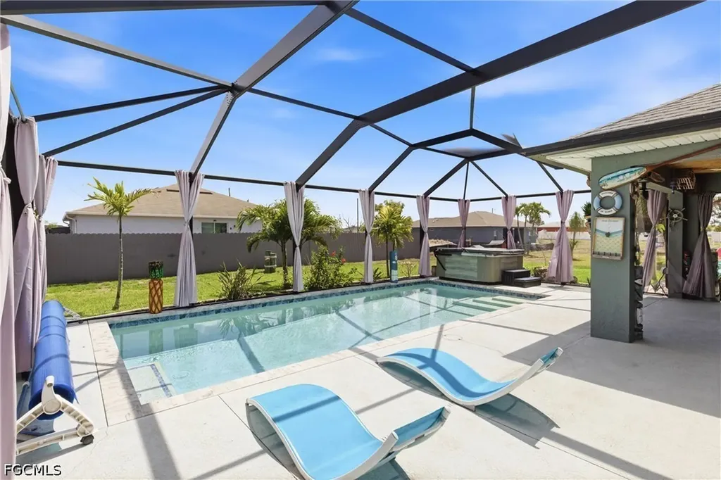 1413 NW 8th Place Cape Coral FL 33993