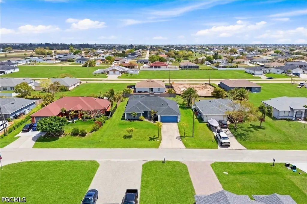 1413 NW 8th Place Cape Coral FL 33993