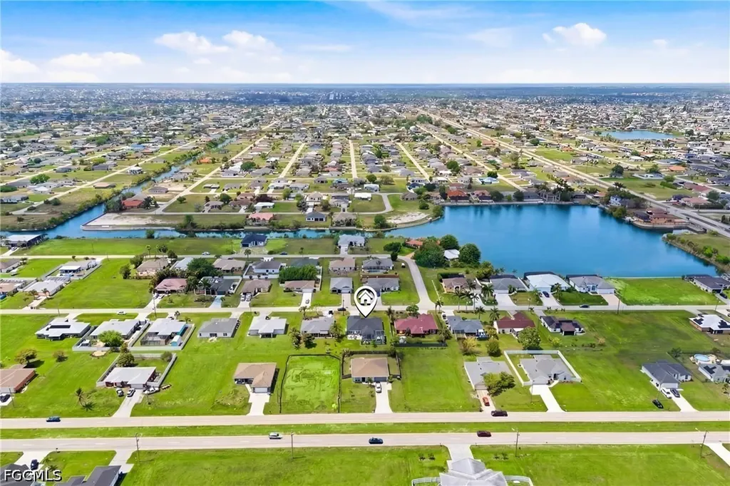 1413 NW 8th Place Cape Coral FL 33993