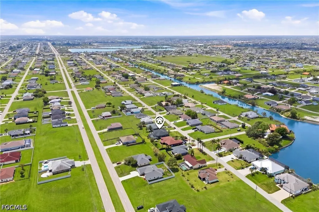 1413 NW 8th Place Cape Coral FL 33993