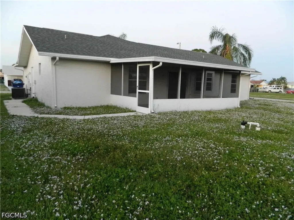 19378 Coraltree Court Lehigh Acres FL 33936