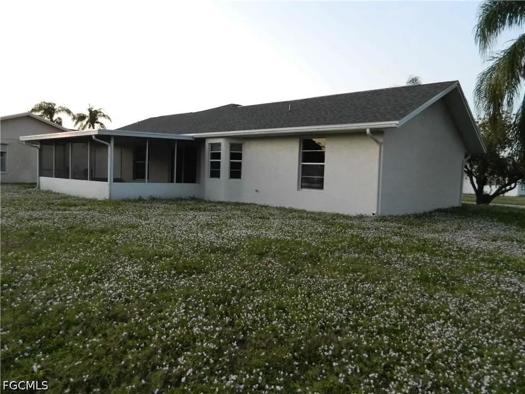 19378 Coraltree Court Lehigh Acres FL 33936