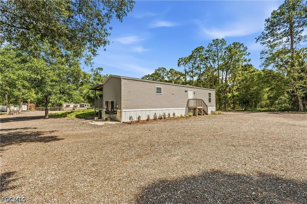 135 N Hacienda Street Clewiston FL 33440