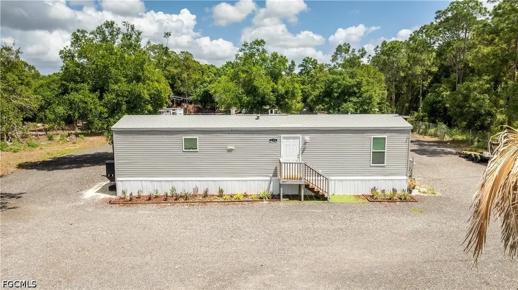 135 N Hacienda Street Clewiston FL 33440