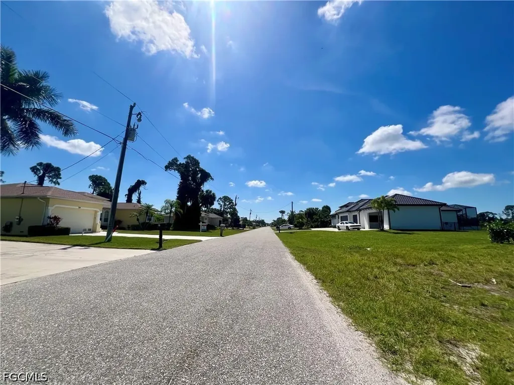 60 Pine Valley Court Rotonda West FL 33947