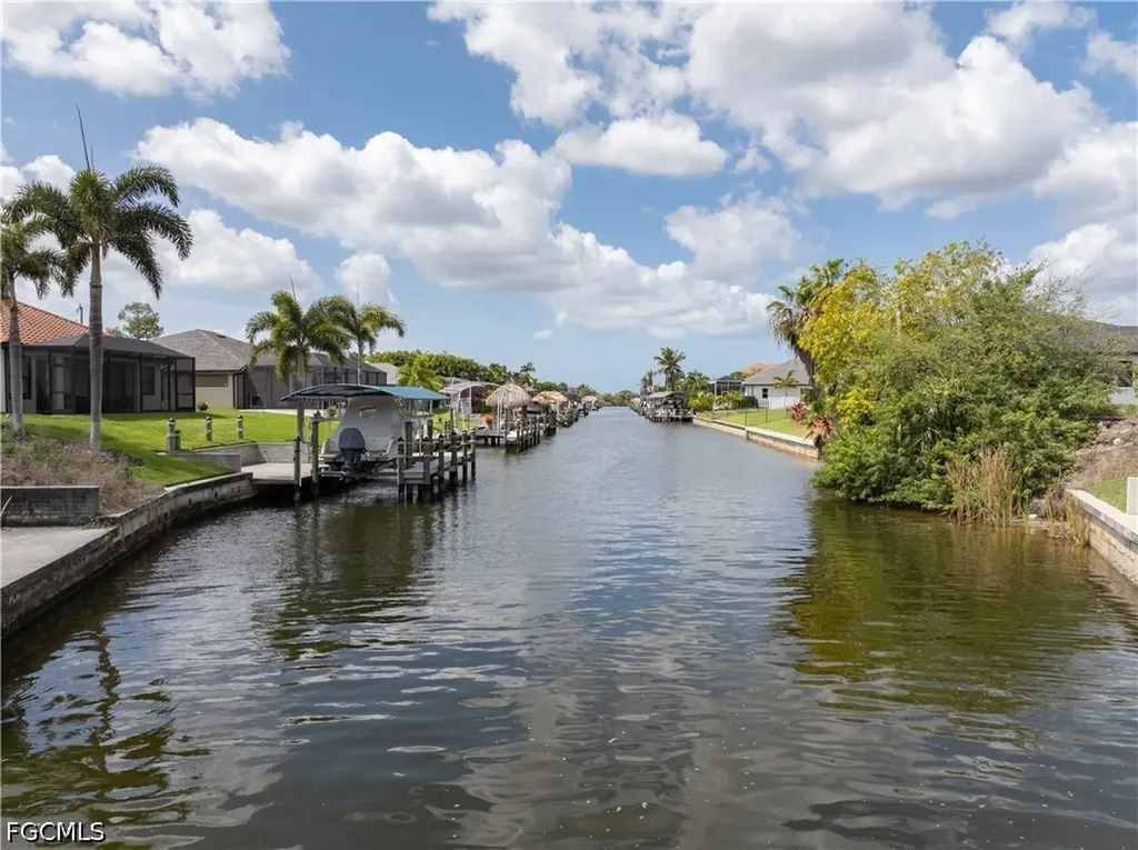 2581 SW 28th Terrace Cape Coral FL 33914