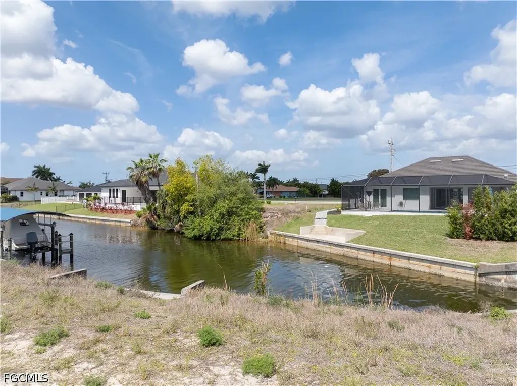 2581 SW 28th Terrace Cape Coral FL 33914