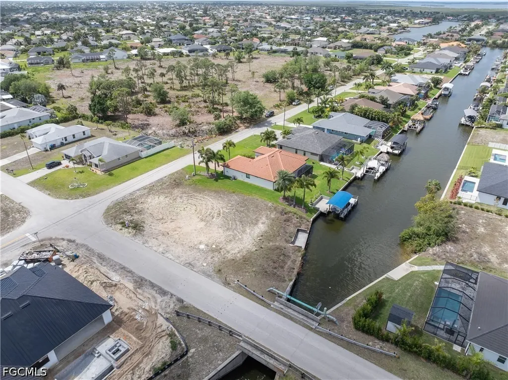 2581 SW 28th Terrace Cape Coral FL 33914