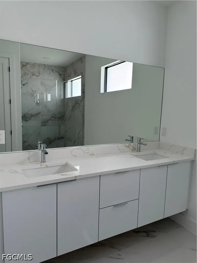 1117 NE 15th Street Cape Coral FL 33909