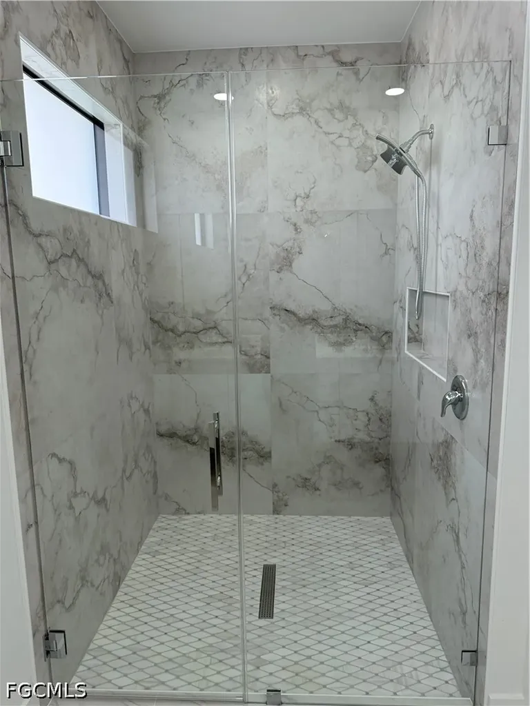 1117 NE 15th Street Cape Coral FL 33909
