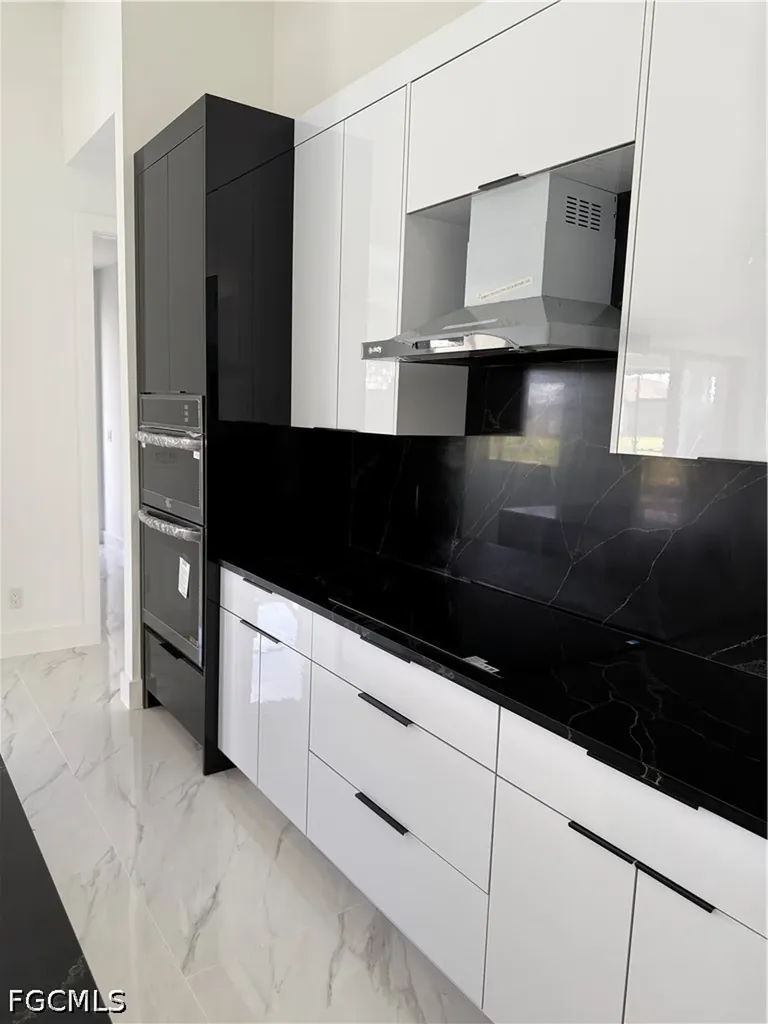1117 NE 15th Street Cape Coral FL 33909