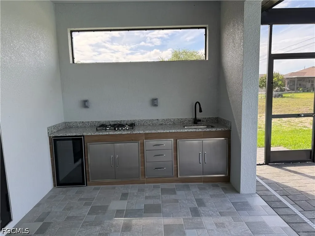 1117 NE 15th Street Cape Coral FL 33909