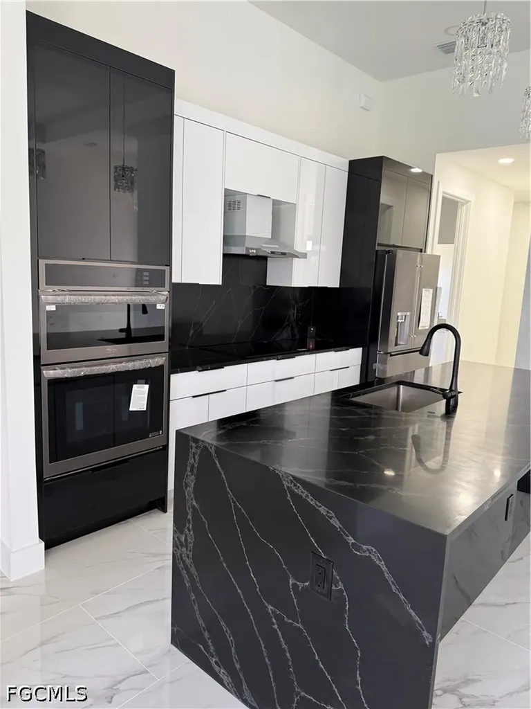 1117 NE 15th Street Cape Coral FL 33909