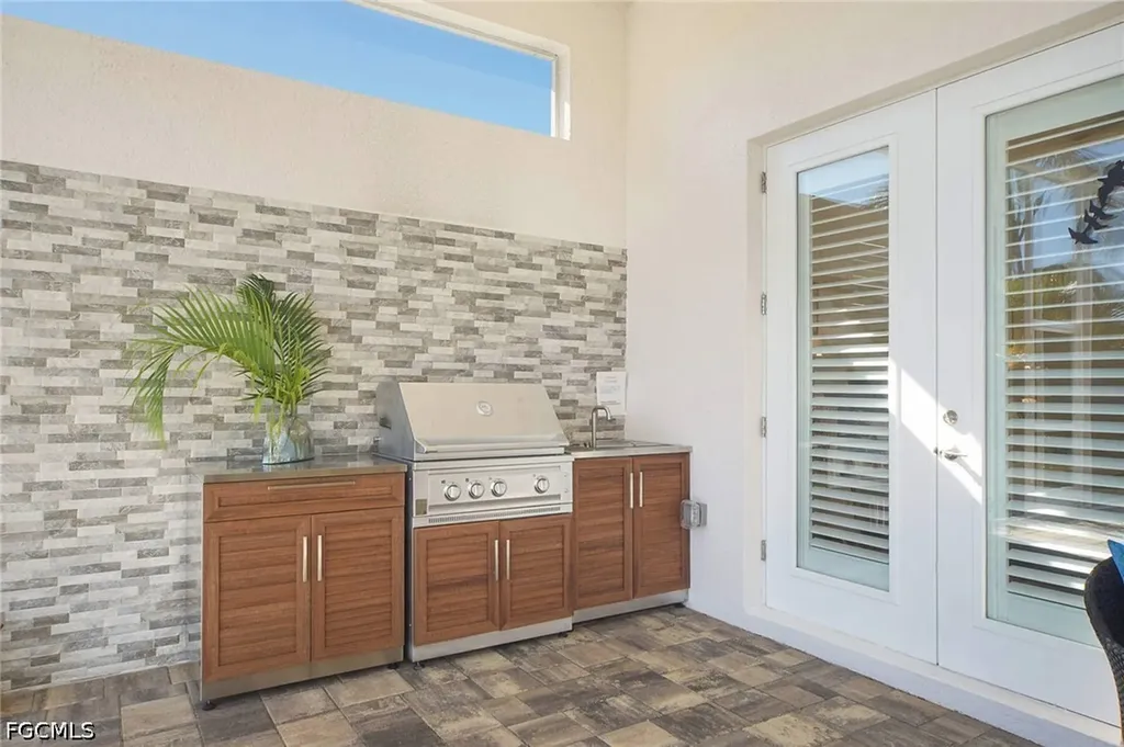 4307 SW 20th Avenue Cape Coral FL 33914