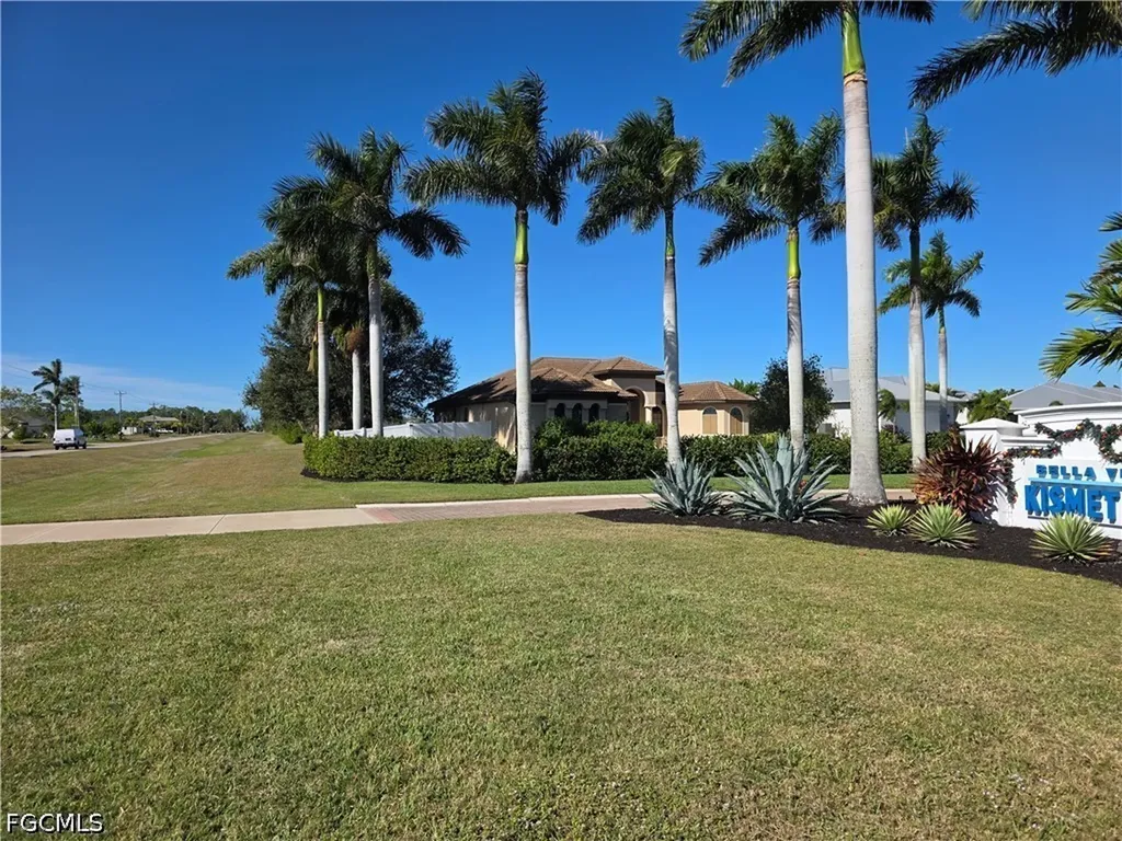 2406 Kismet Lakes Lane Cape Coral FL 33993