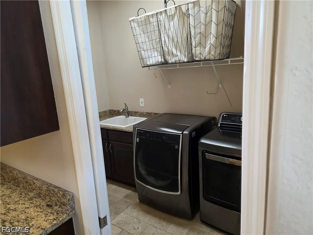 2406 Kismet Lakes Lane Cape Coral FL 33993