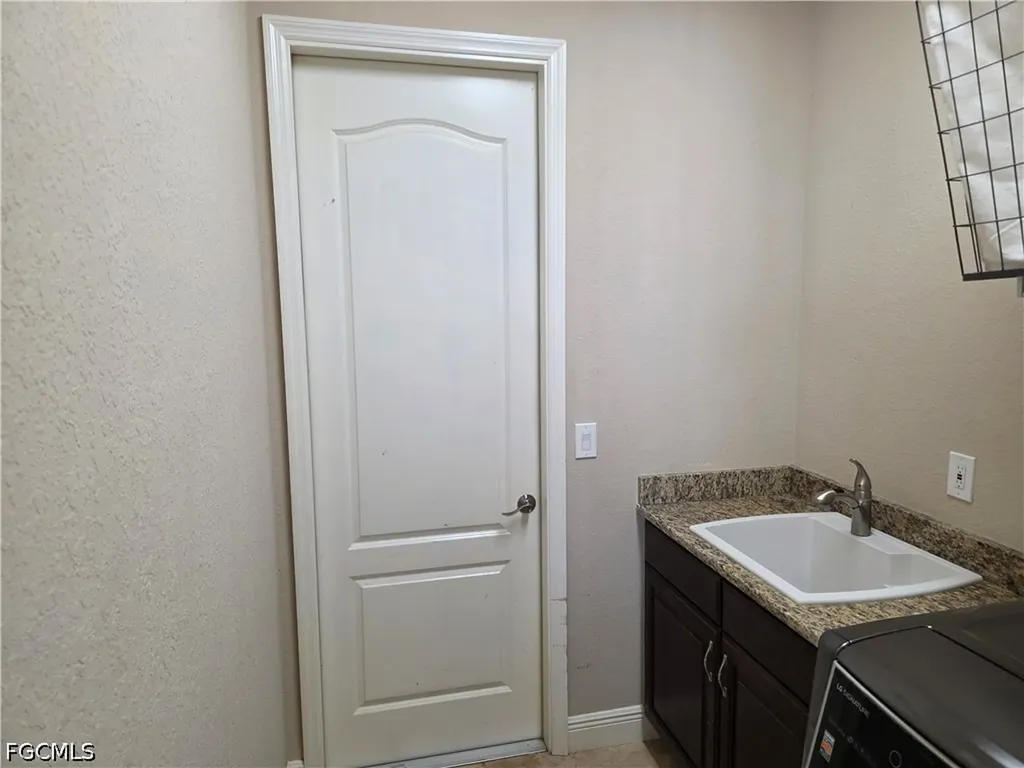 2406 Kismet Lakes Lane Cape Coral FL 33993
