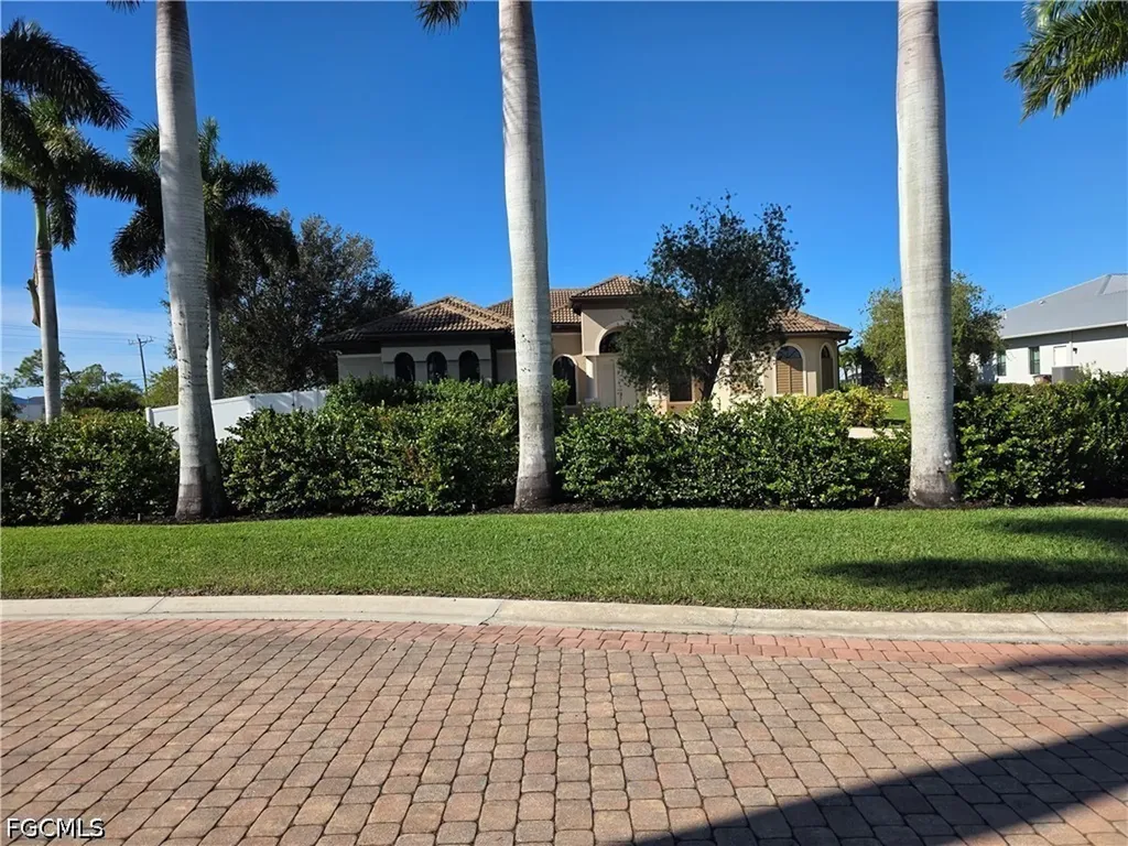 2406 Kismet Lakes Lane Cape Coral FL 33993