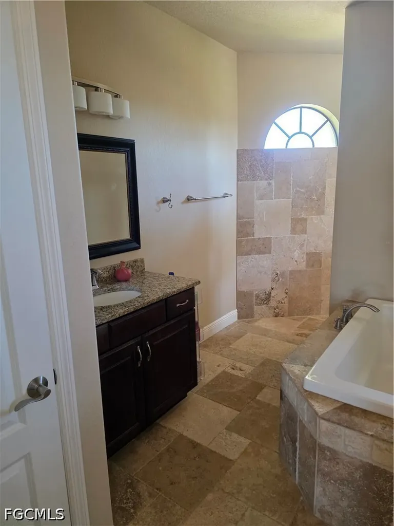 2406 Kismet Lakes Lane Cape Coral FL 33993