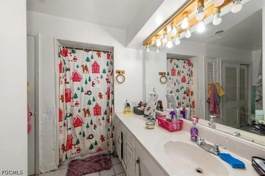 319 W Mariana Avenue North Fort Myers FL 33903