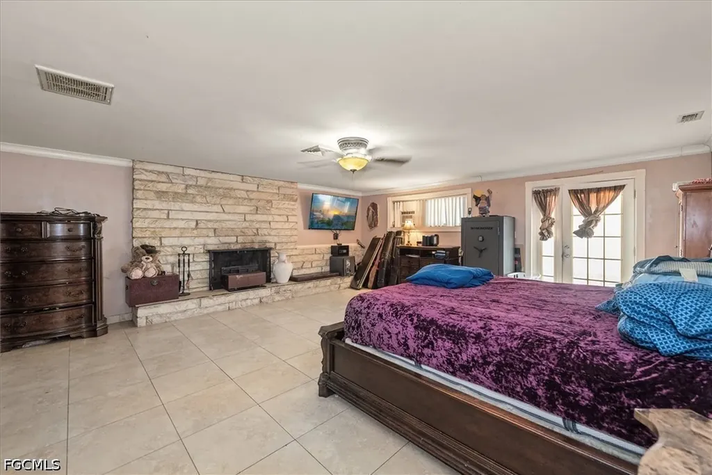 319 W Mariana Avenue North Fort Myers FL 33903