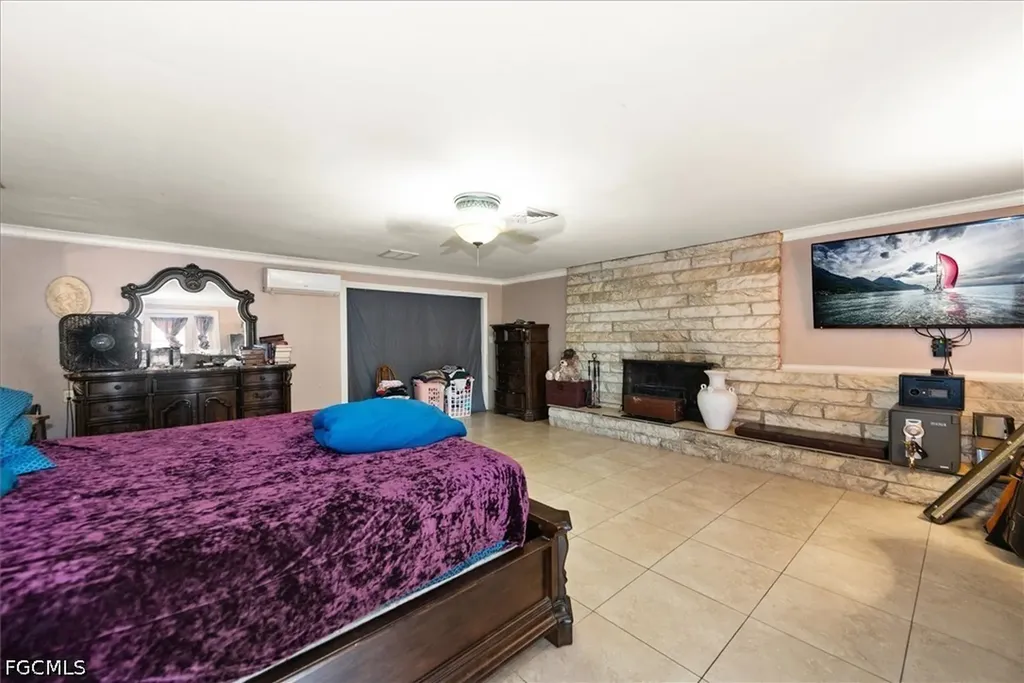319 W Mariana Avenue North Fort Myers FL 33903