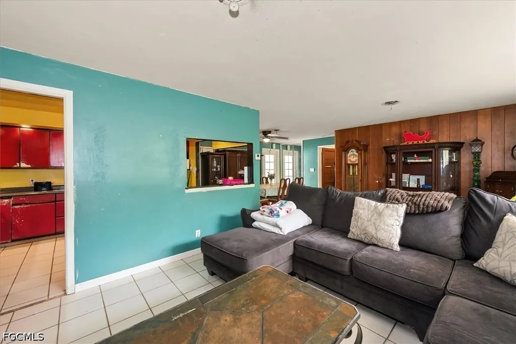 319 W Mariana Avenue North Fort Myers FL 33903