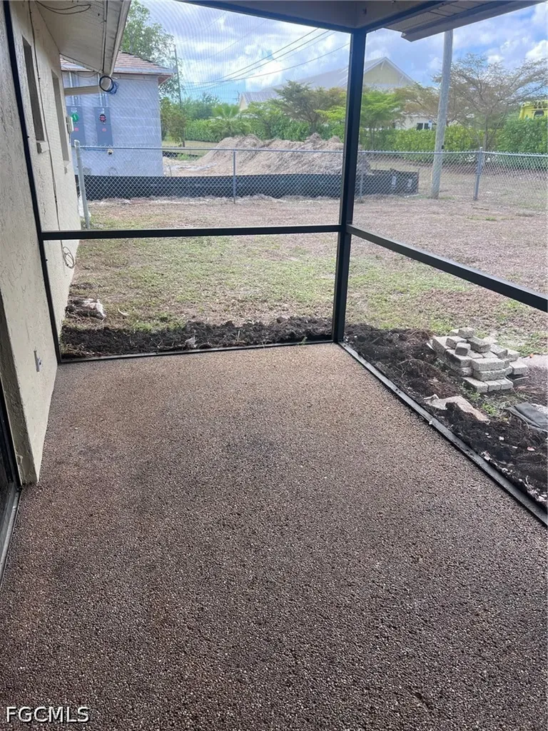 1416 SE 1st Place Cape Coral FL 33990