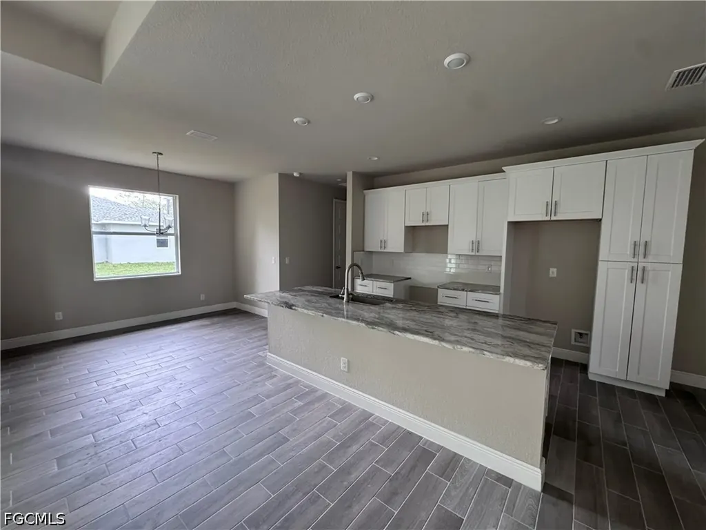 915 Marconi Loop Labelle FL 33935
