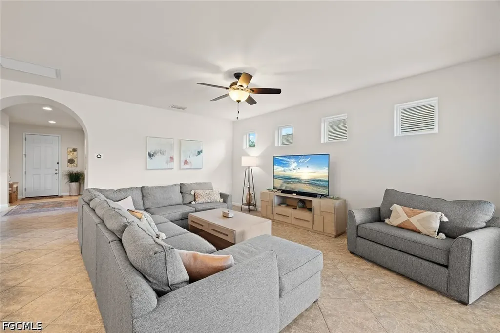 7022 Live Oak Drive Naples FL 34114