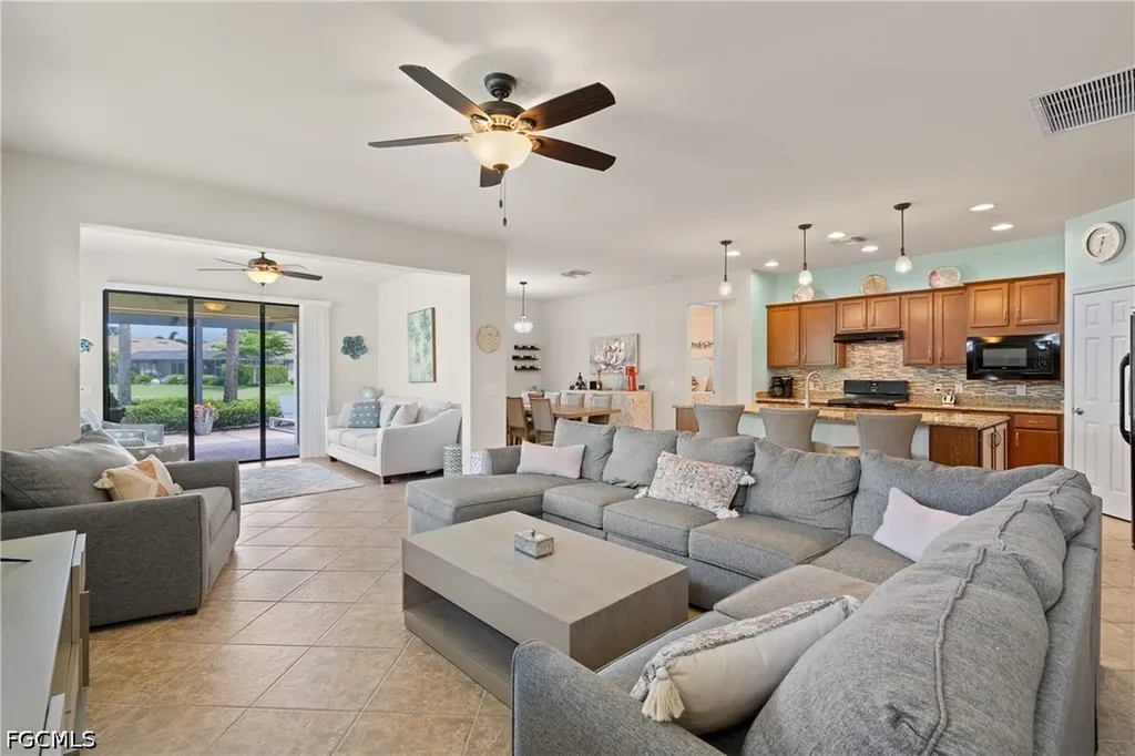 7022 Live Oak Drive Naples FL 34114