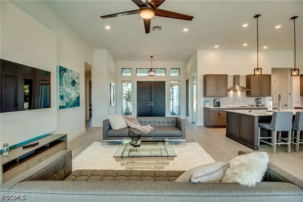 1720 SW 50th Terrace Cape Coral FL 33914