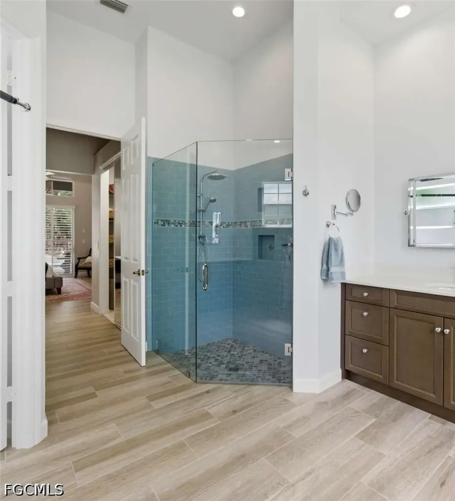 355 14th Avenue NE Naples FL 34120