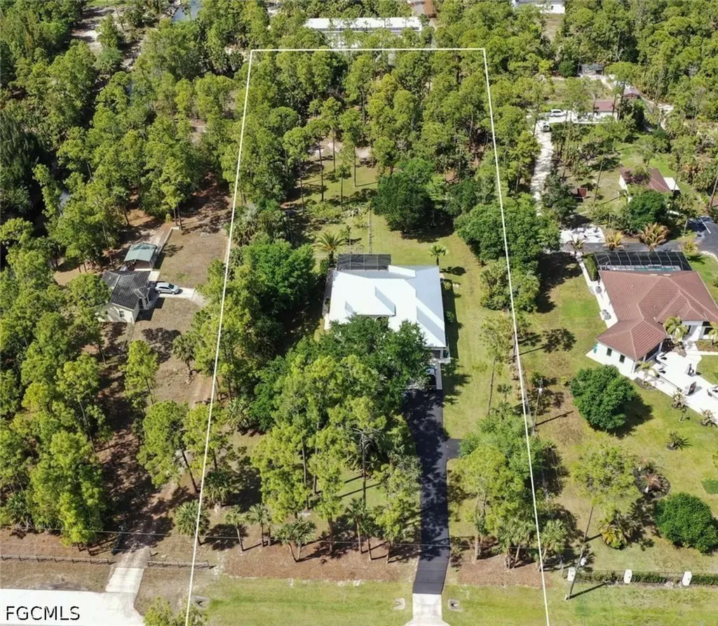355 14th Avenue NE Naples FL 34120