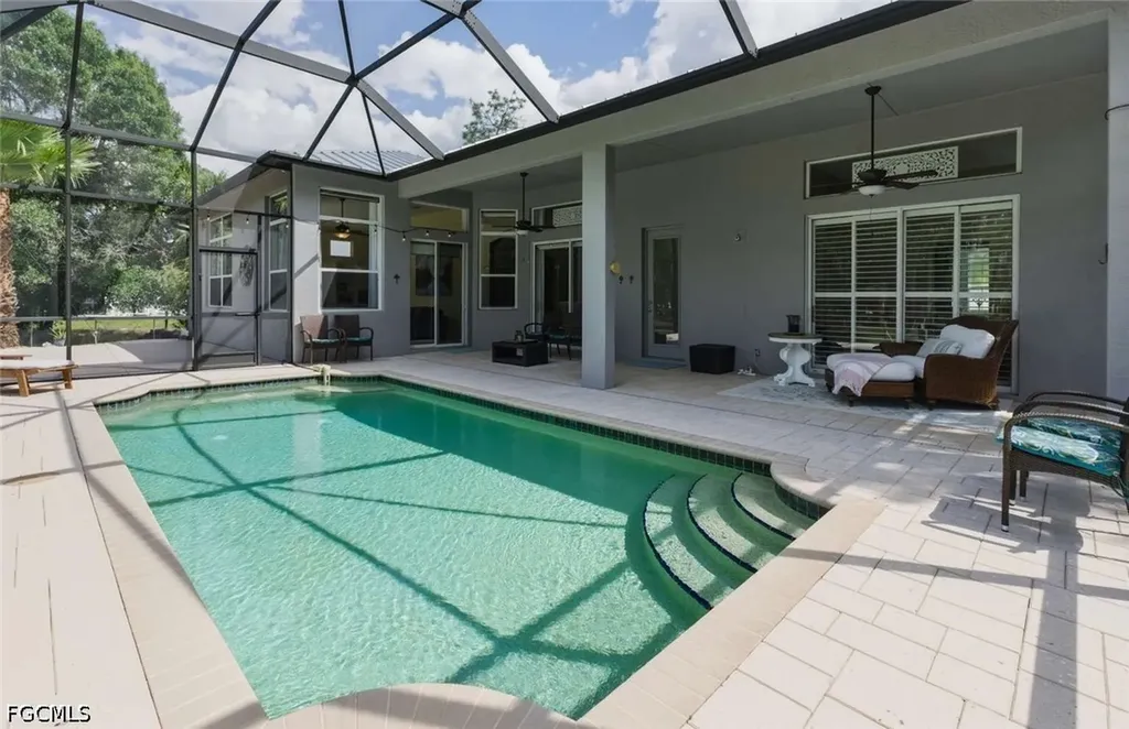 355 14th Avenue NE Naples FL 34120