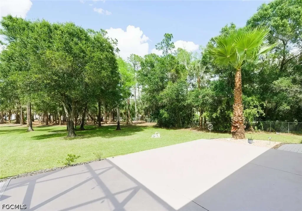 355 14th Avenue NE Naples FL 34120