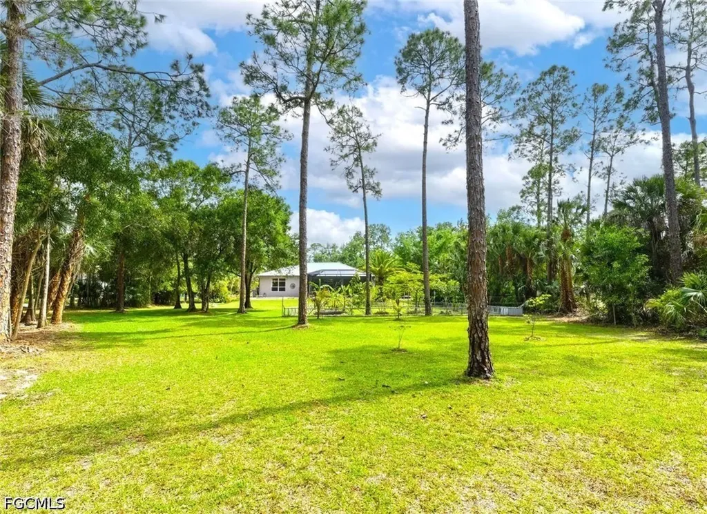 355 14th Avenue NE Naples FL 34120