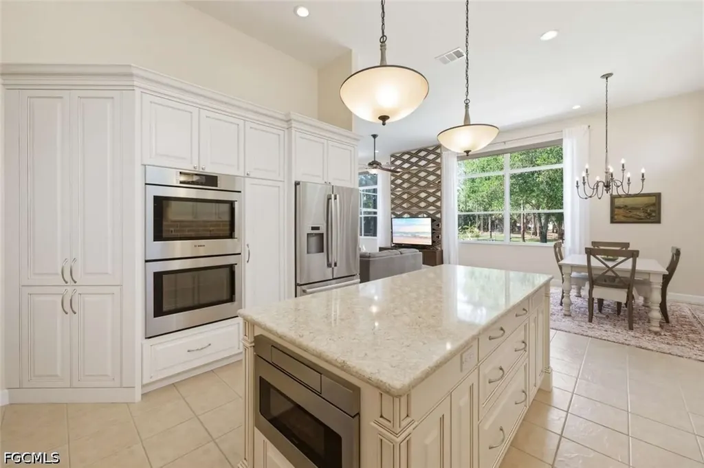 355 14th Avenue NE Naples FL 34120