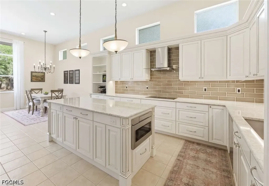 355 14th Avenue NE Naples FL 34120