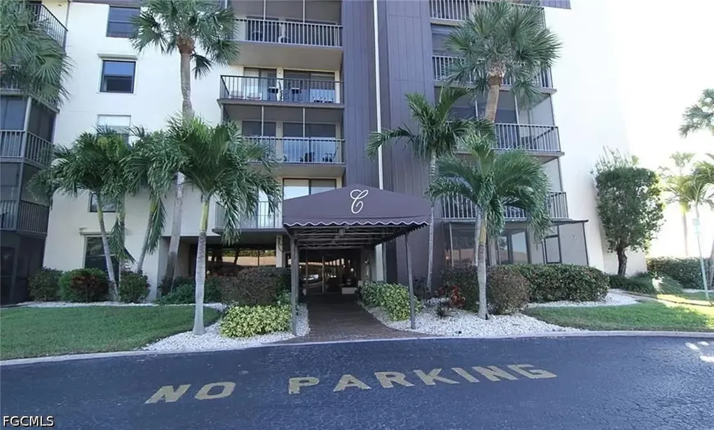 3490 N Key Drive North Fort Myers FL 33903