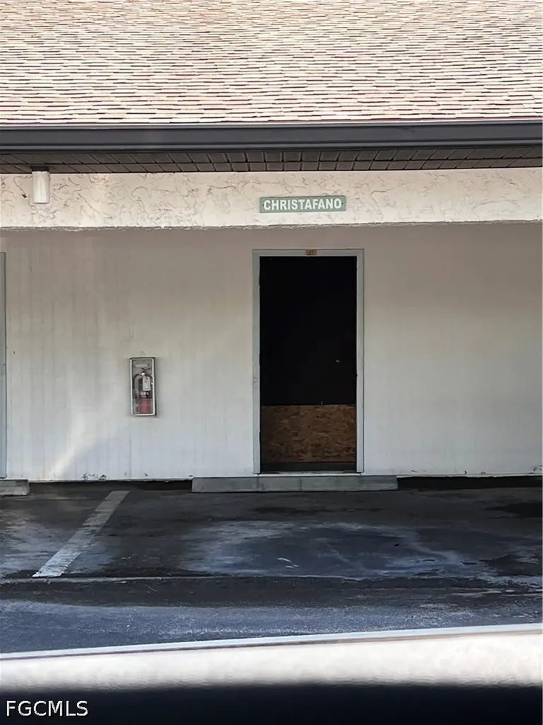 3490 N Key Drive North Fort Myers FL 33903