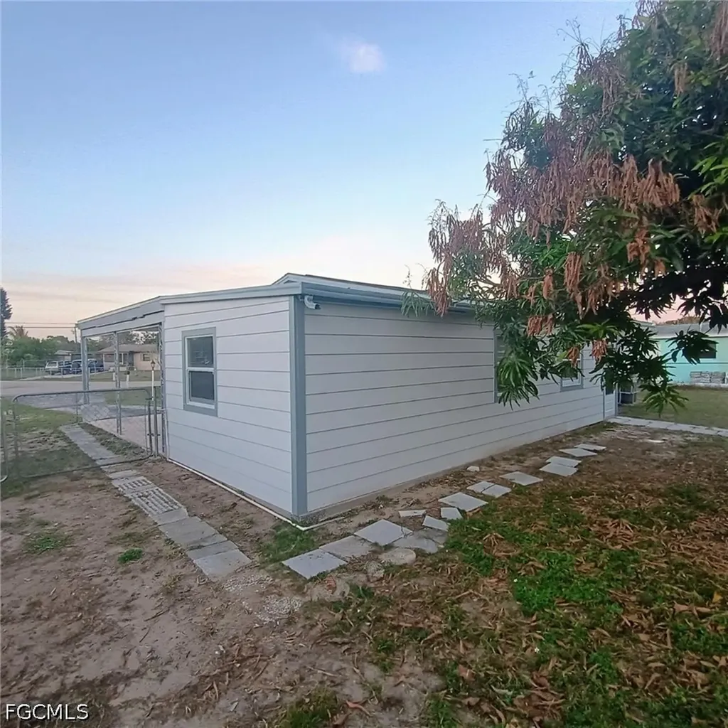 810 Palm Boulevard Lehigh Acres FL 33936