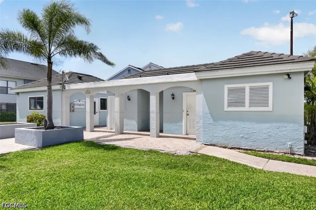 13575 Eagle Ridge Drive Fort Myers FL 33912