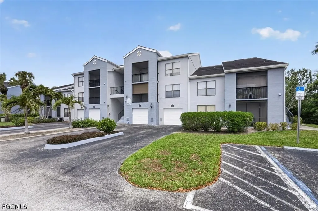 13575 Eagle Ridge Drive Fort Myers FL 33912