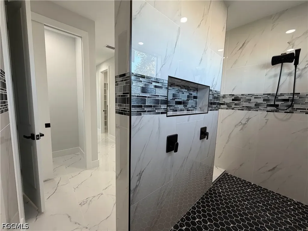 112 NE 6th Street Cape Coral FL 33909